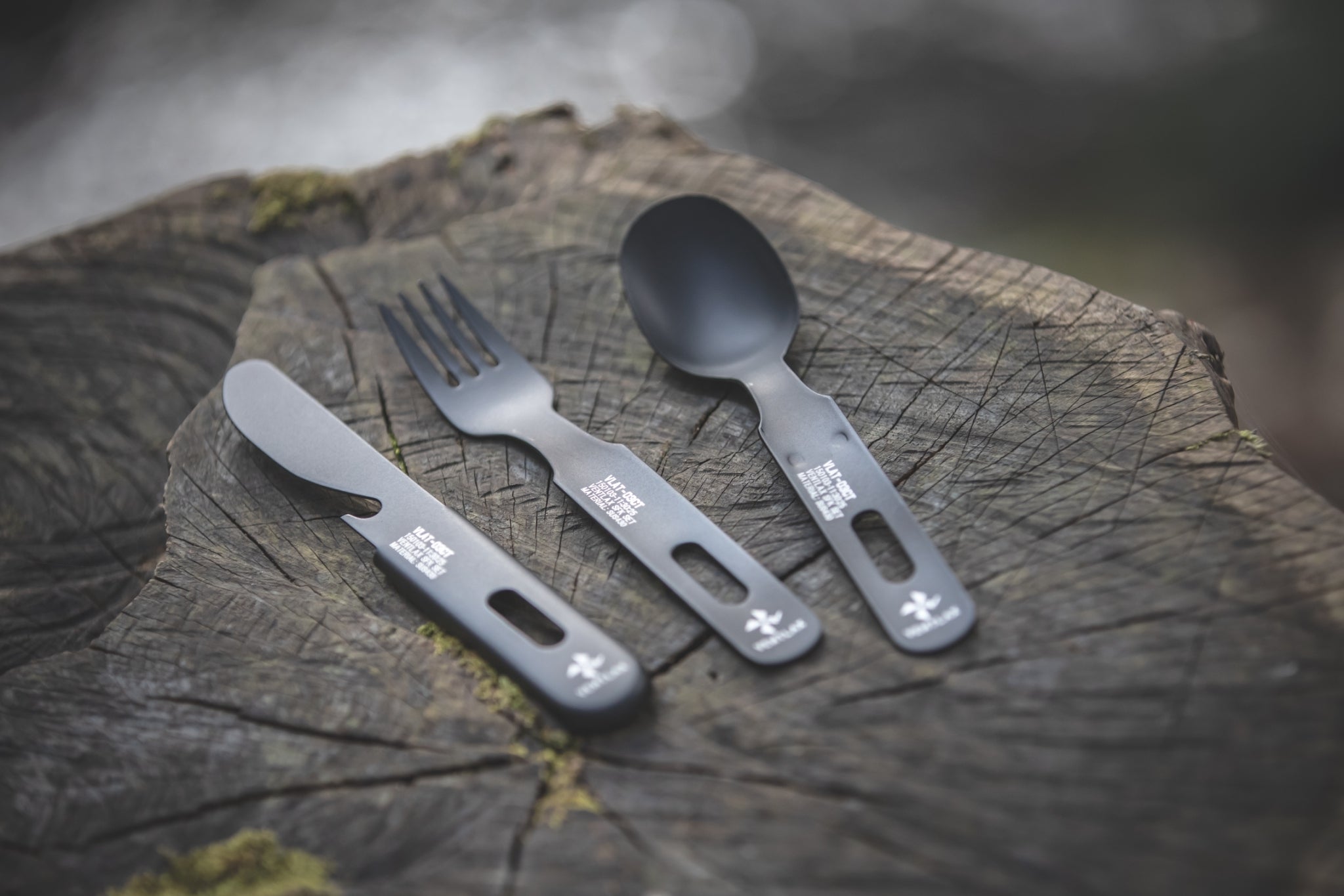BLACK CUTLERY SET